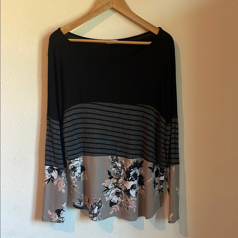 Floral Black and Gray Women's Long Sleeve Top